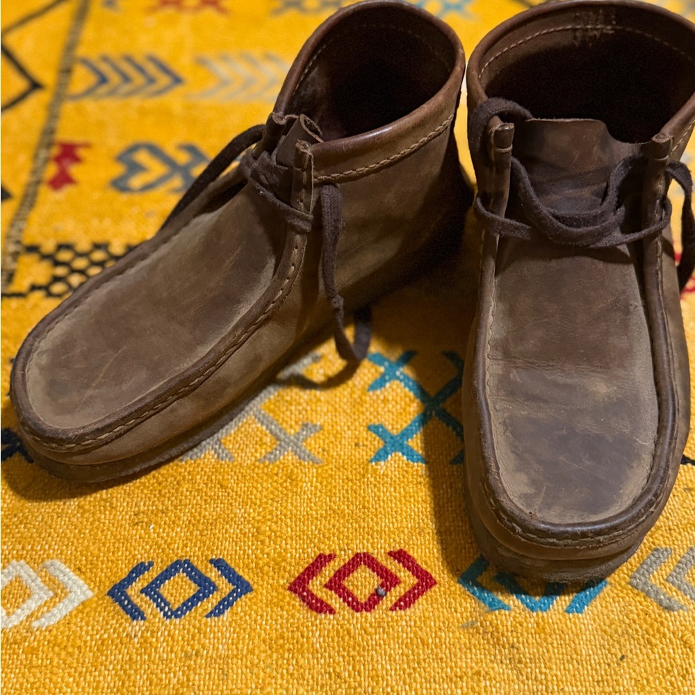 Clarks Men's Brown Leather Chukka Boots